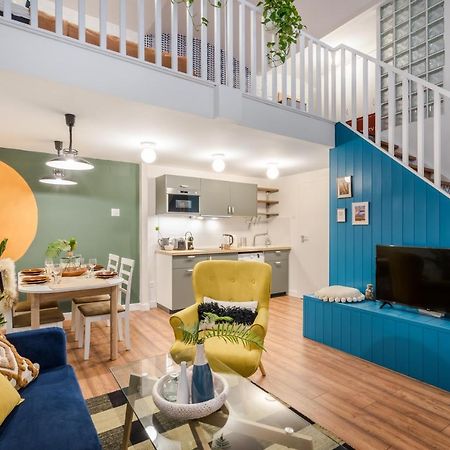 Colorful Designer Home In The Heart Of Budapest Exteriör bild