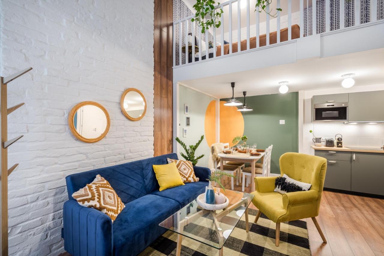 Colorful Designer Home In The Heart Of Budapest Exteriör bild